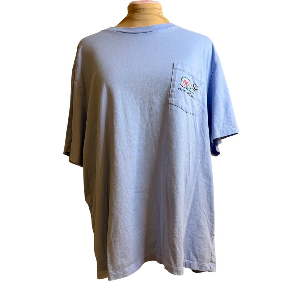 Vineyard Vines 100% Cotton T-Shirt Blue Whale Graphic Preppy Coastal Beach XL - Picture 2 of 6